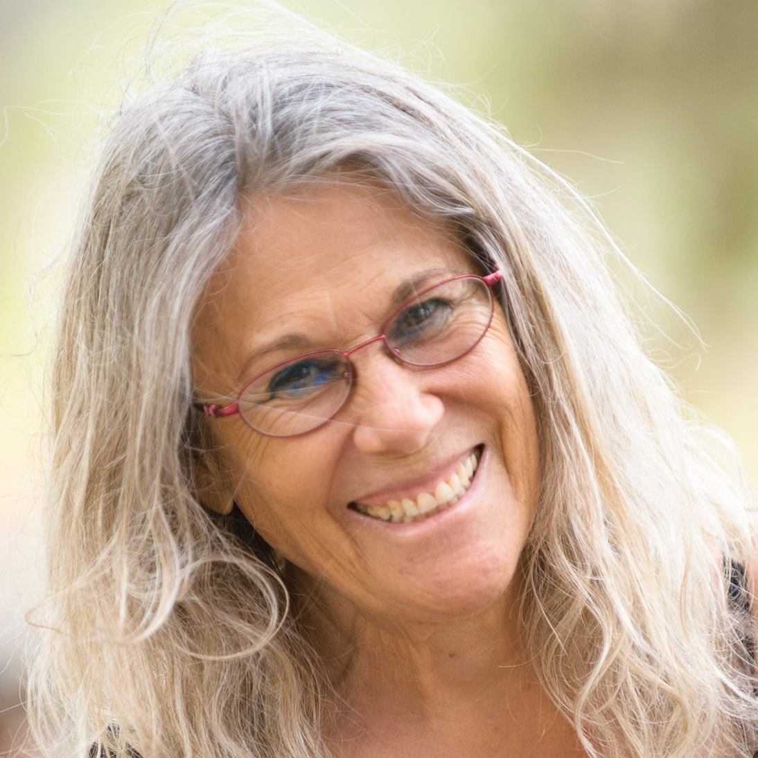 תמר צוק